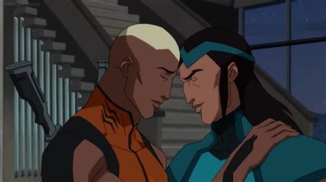 young justice aqualad boyfriend.